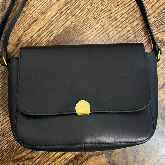Madewell black leather shoulder bag. Adjustable strap - Picture 2 of 7